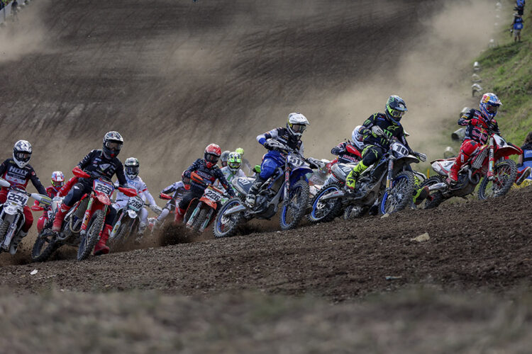 MXGP: Loket reacende duelo entre Coenen e Febvre