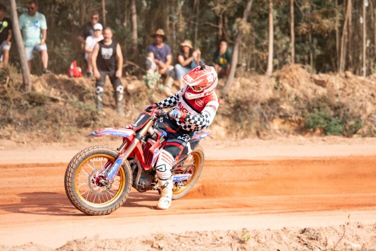 CN Flat Track: Penúltima ronda deixa todos os títulos por decidir