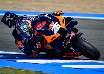 Porque razão a KTM mantém Pedrosa e Espargaró fora dos GPs em 2025?