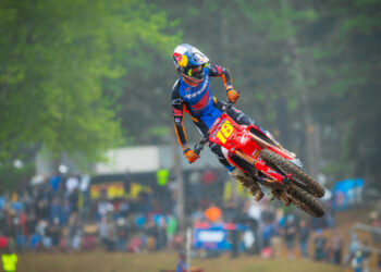 AMA Pro Motocross: Jett Lawrence iguala James Stewart com 20ª vitória em 450