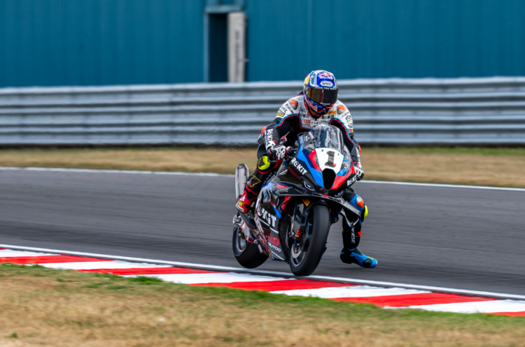 WSBK: Toprak Razgatlioglu começa como líder no FP1 na Hungria