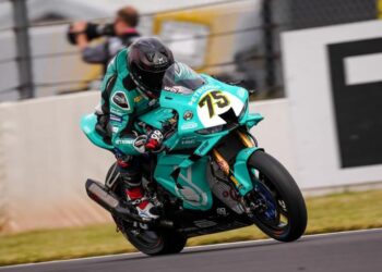 WSBK: Ivo Lopes com valiosa experiência de aprendizagem em Donington