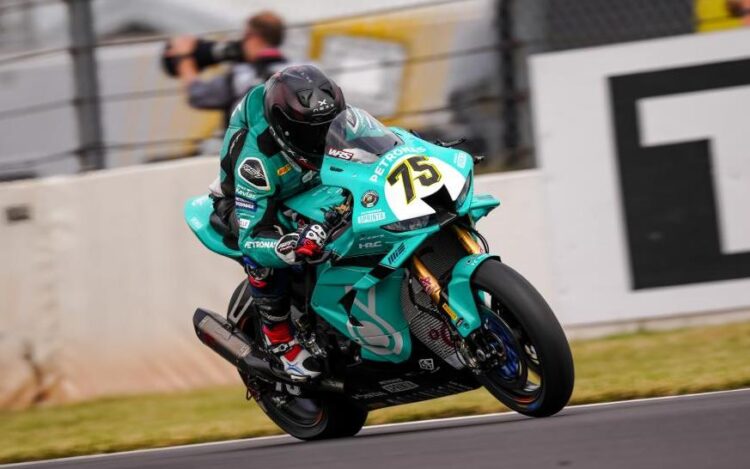 WSBK: Ivo Lopes com valiosa experiência de aprendizagem em Donington