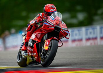 MotoGP, Sachsenring Q2: Primeira pole de Marc Márquez no molhado em 2025