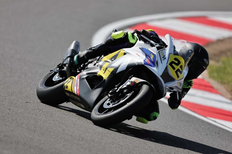 WWCR: Madalena Simões com resultado histórico no Reino Unido