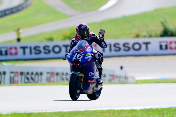 Moto2, Brno: Roberts vence, Gonzalez amplia liderança
