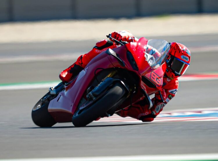MotoGP: Marc Márquez já “estreou” a gravilha do Balaton Park