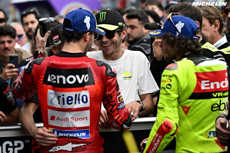 MotoGP: Valentino Rossi treinos os seus futuros “rivais”