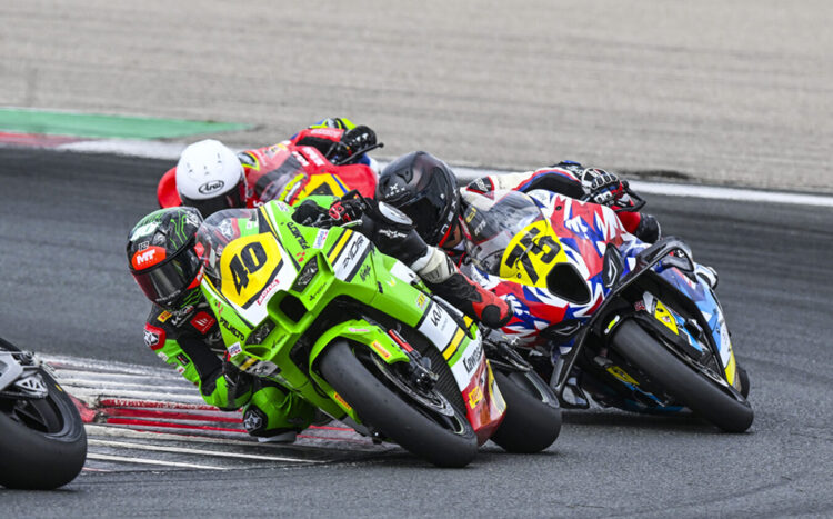 ESBK Navarra II: Odendaal conquista a dobradinha e amplia a liderança