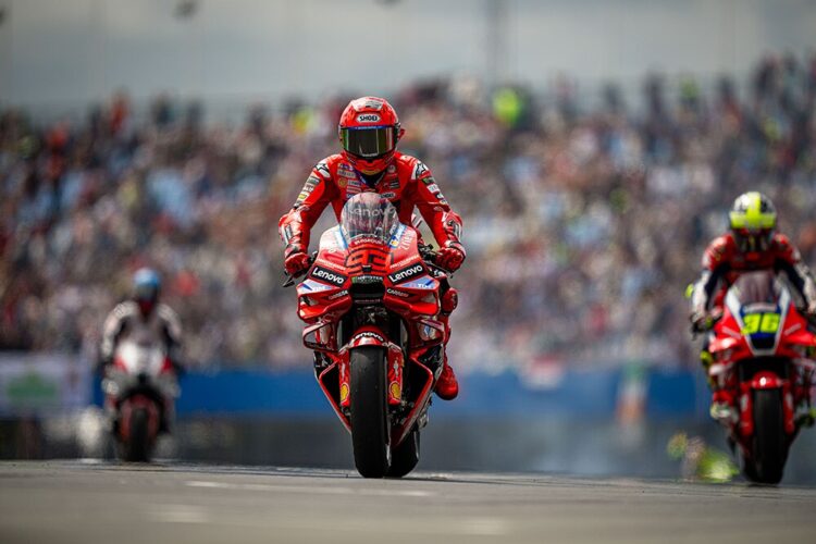 MotoGP, Áustria FP1: Pilotos de fábrica da Ducati dominam