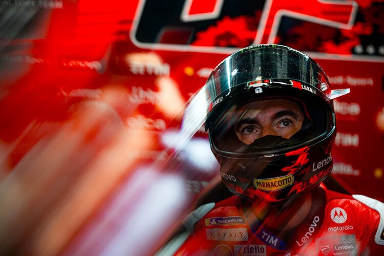 MotoGP, Bagnaia exige respostas da Michelin: “Pneus acabaram em três voltas”