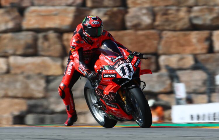 WSBK, Aragão: Bulega conquista a pole com recorde de volta