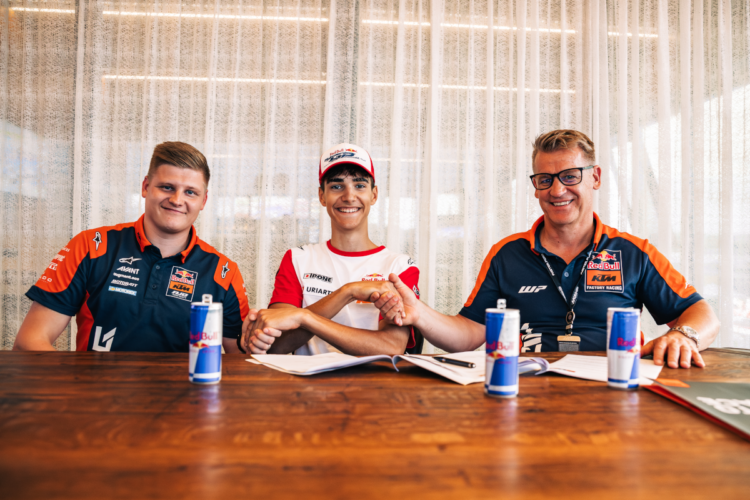 MotoGP: Moto3, Brian Uriarte e Rico Salmela assinam com a KTM para 2026
