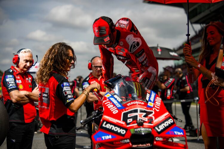 MotoGP: Danos reduzidos para Bagnaia no GP da Catalunha
