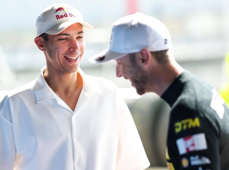 WSBK: Toprak Razgatlioglu mais rápido com BMW de série do que o piloto mais rápido do MotoAmerica