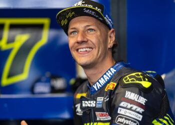 WSBK: Dominique Aegerter e Xavi Vierge “lutam” por um lugar na Ducati Go Eleven