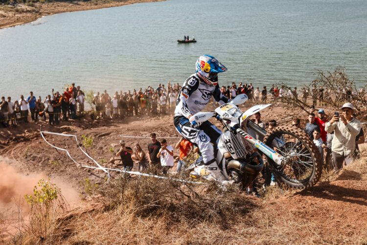 Hard Enduro – Billy Bolt aproxima-se de Lettenbichler na luta pelo título mundial