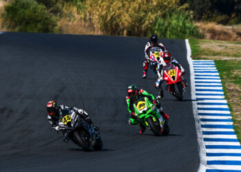 ESBK, Estoril – Ivo Lopes recupera para 2º na Superbike 2, mas não basta