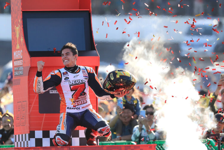 MotoGP: Recordar, queda de Dovizioso que coroou Marc Márquez em Motegi