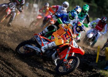 MXGP, China: Herlings faz duplo triunfo, Febvre à beira do título mundial