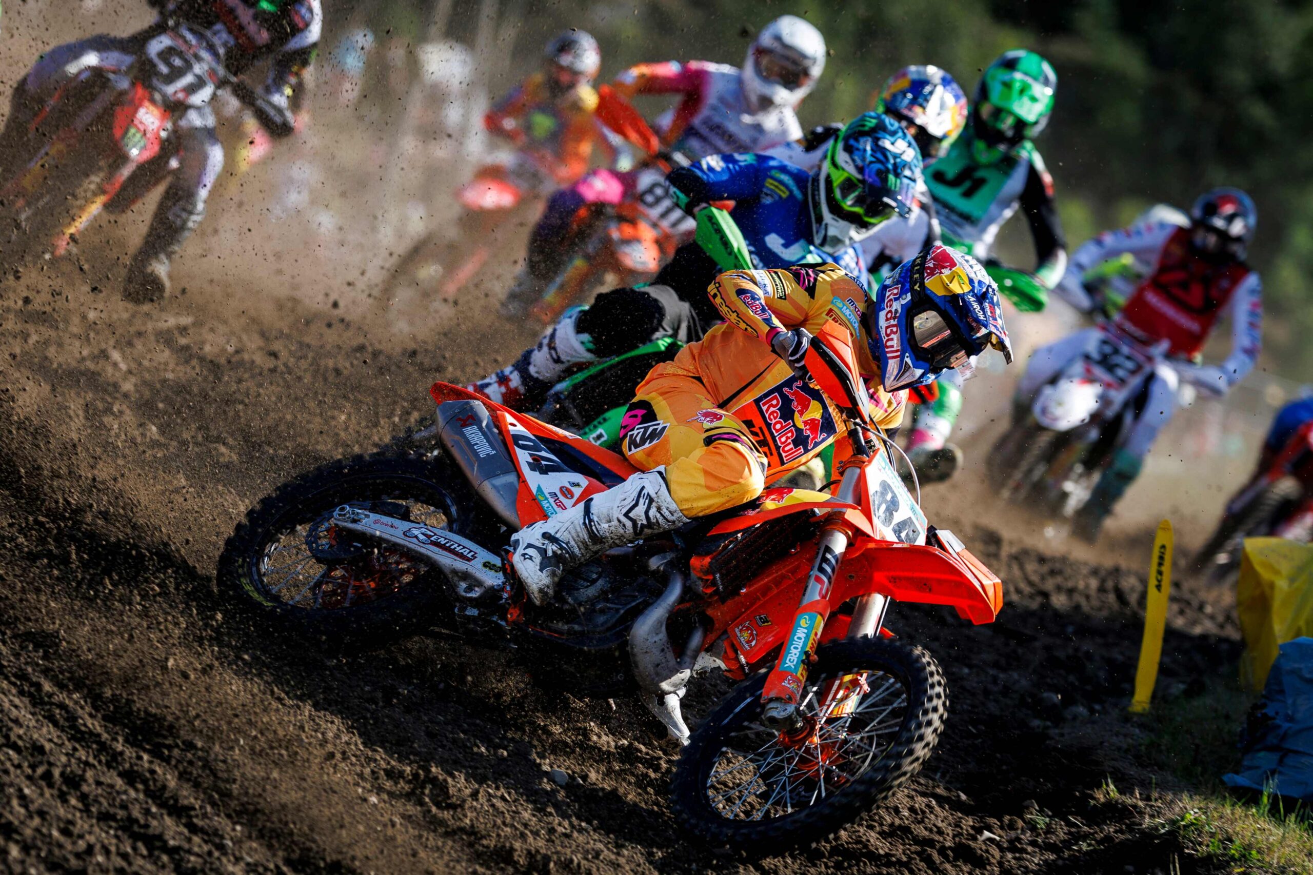 MXGP, China: Herlings faz duplo triunfo, Febvre à beira do título mundial thumbnail