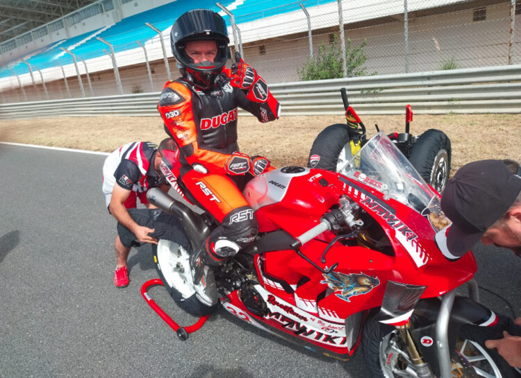CNV, Estoril III – Corridas animadas com Morais vencedor em SBK