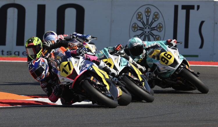 WCR, Magny-Cours – Neila vence corrida emotiva