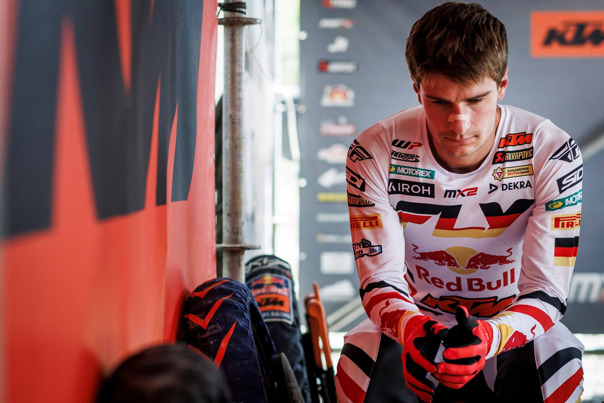 MX2, Entrevista: Simon Längenfelder após o seu primeiro título no Campeonato do Mundo thumbnail