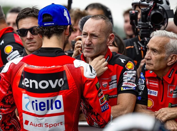 MotoGP: Davide Tardozzi e Ducati vão experimentar “algo novo” na moto de Bagnaia