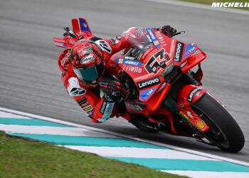 MotoGP: Francesco Bagnaia de volta ao topo com “Pole” no GP da Malásia