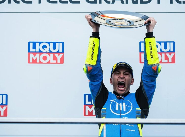 MotoGP: Raul Fernandez ‘comecei a chorar dentro do capacete’