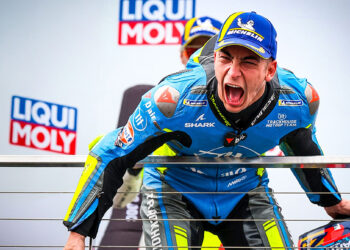 Crónica de Paulo Araújo | A mó de baixo