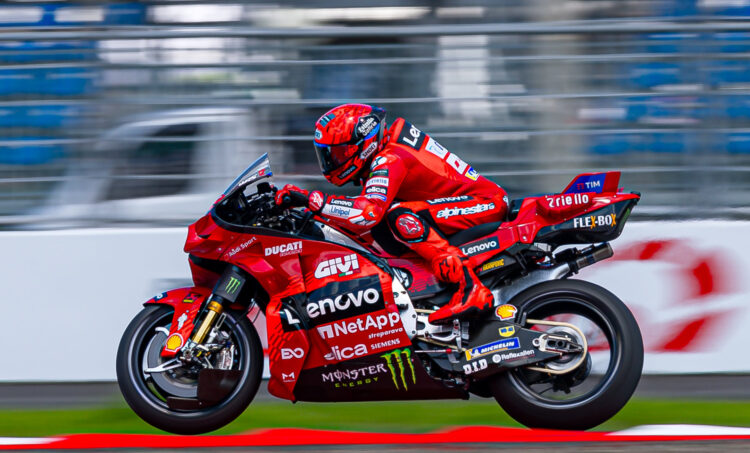 A Ducati conquista o título por equipas