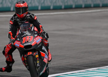 Moto2 – González volta à primeira posição em Sepang