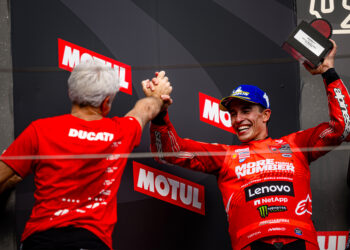 A Ducati conquista o título por equipas