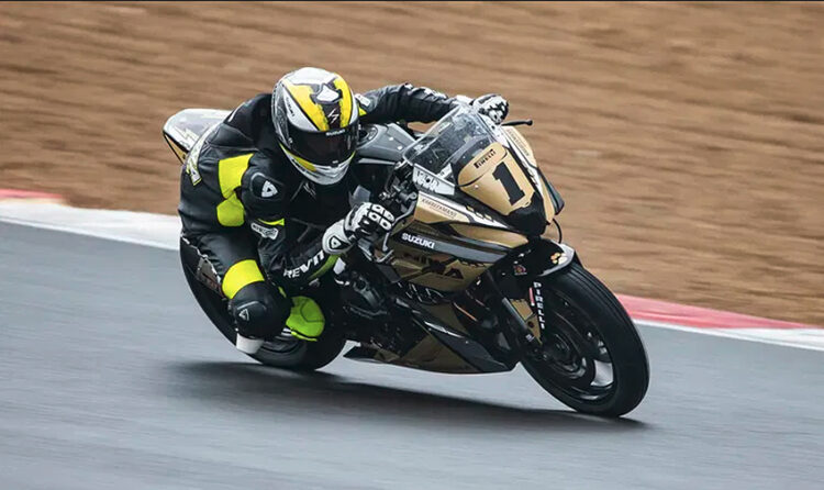 Suzuki GSX-8R conquista dois títulos no Reino Unido