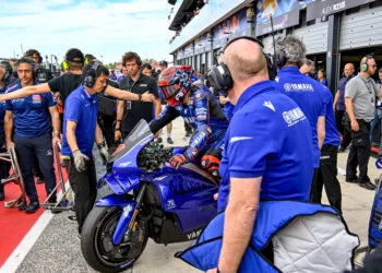 MotoGP: Yamaha está de volta com motor V4 no GP da Malásia