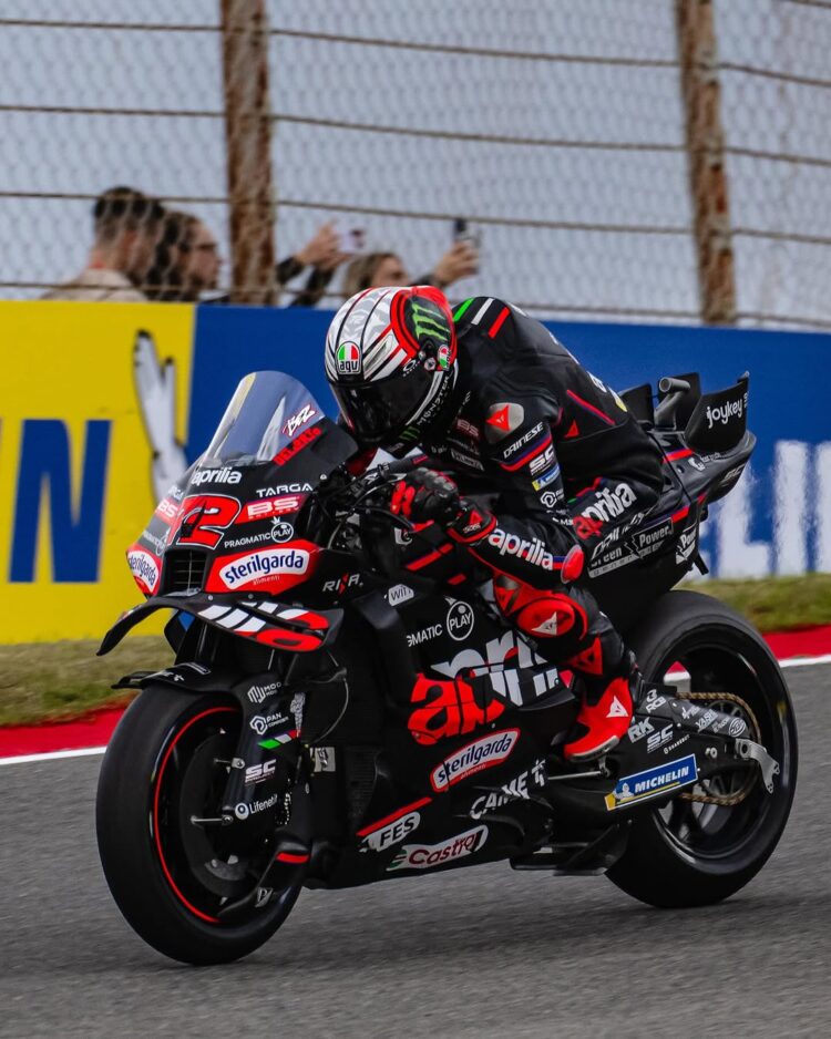 MotoGP: Marco Bezzecchi lidera Warm-Up; Oliveira em 17º em Portimão