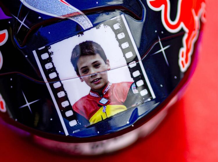 MotoGP: Miguel Oliveira ‘o menino que acreditou’ com capacete especial