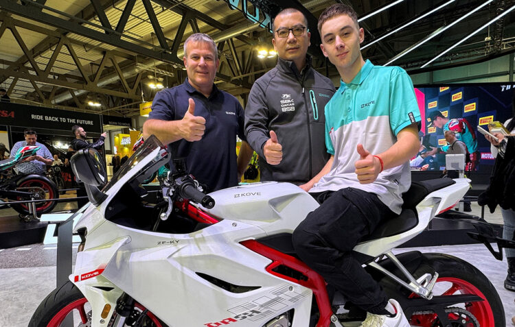 Sportbikes: Benat Fernández e a Kove continuam