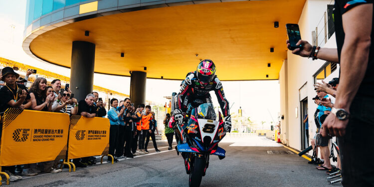 GP Macau, 57ª Edição – Davey Todd vence, Hickman segundo