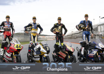 Jr GP, Valência – Três títulos decididos em dia dramático