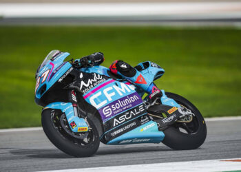 Moto2, Valência – Holgado na Pole, candidatos ao título fora da primeira fila