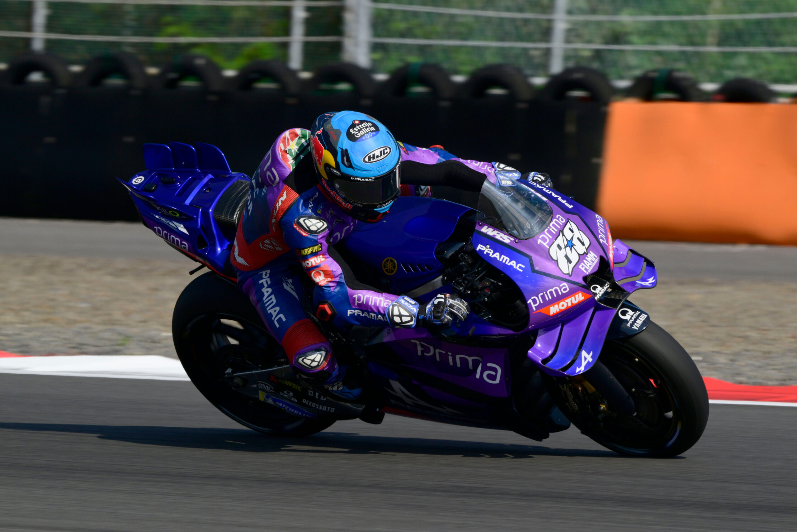 MotoGP: Miguel Oliveira 22º no FP1 de Valência thumbnail