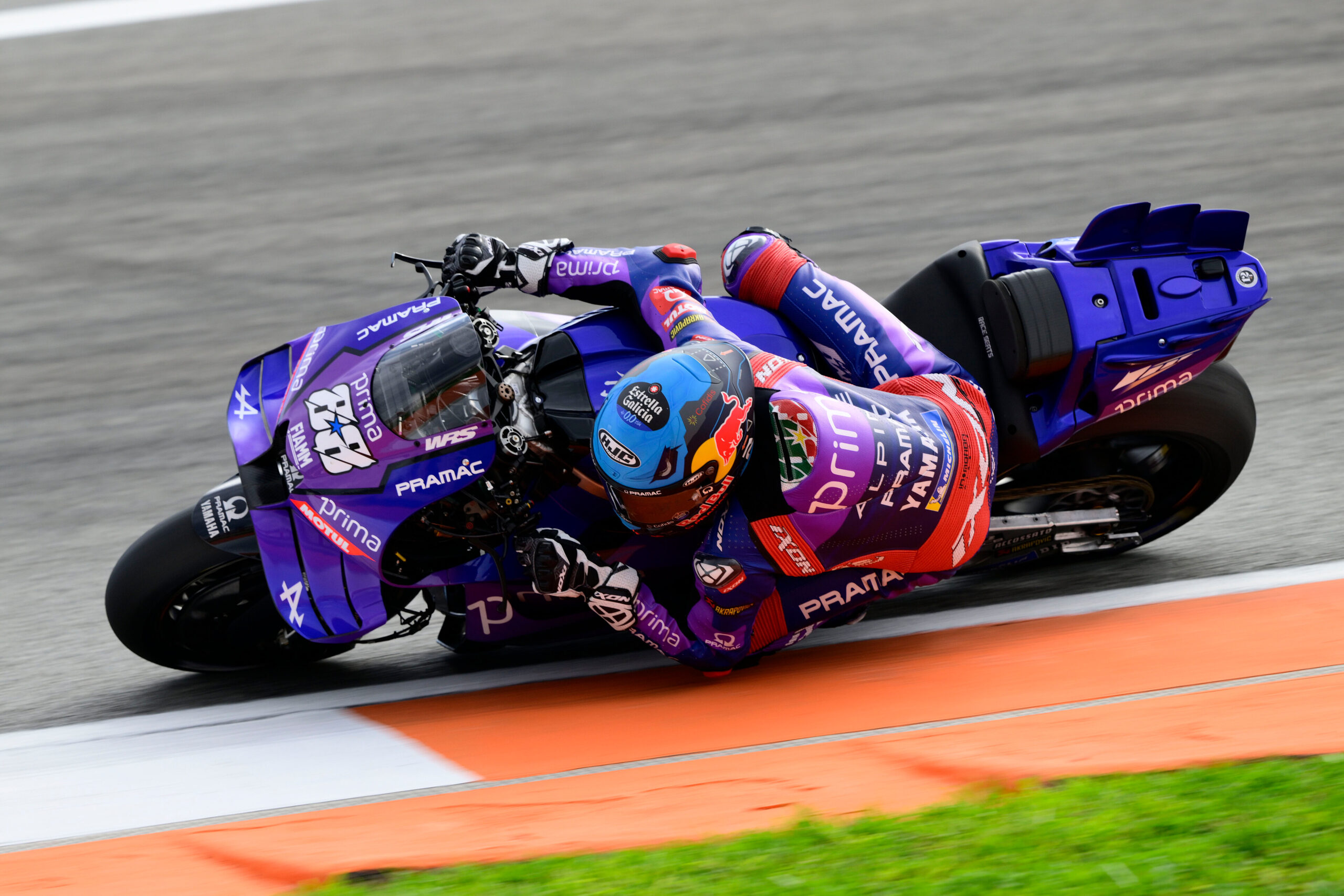 MotoGP: Miguel Oliveira na Q1 depois de ser 21º na sessão PR em Valência thumbnail