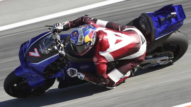 MotoGP: Toprak Razgatlioglu já impressiona e é mais rápido que Miller nos testes