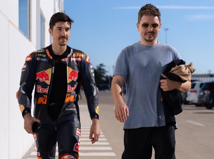 MotoGP: Polémico? Maverick Viñales treina numa moto Yamaha em Valência