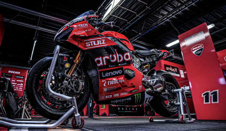 SBK – Ducati Panigale em detalhe