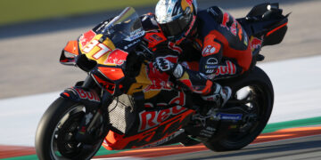 MotoGP: KTM torna-se o primeiro fabricante a estrear o motor de 850cc