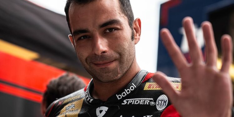 WSBK: Danilo Petrucci esteve ‘quase’ a ficar sem o seu braço esquerdo